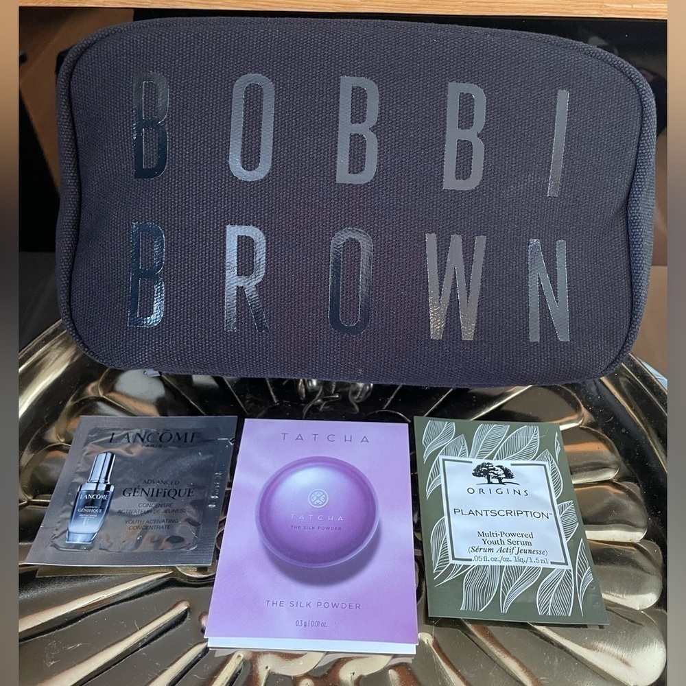 New Bobbi Brown Bag+Freebies